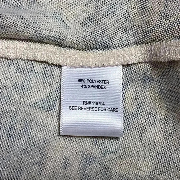 One World Women XL Studded Sharkbite Geometric Top Blue Multicolor 3/4 Sleeves - Picture 10 of 11